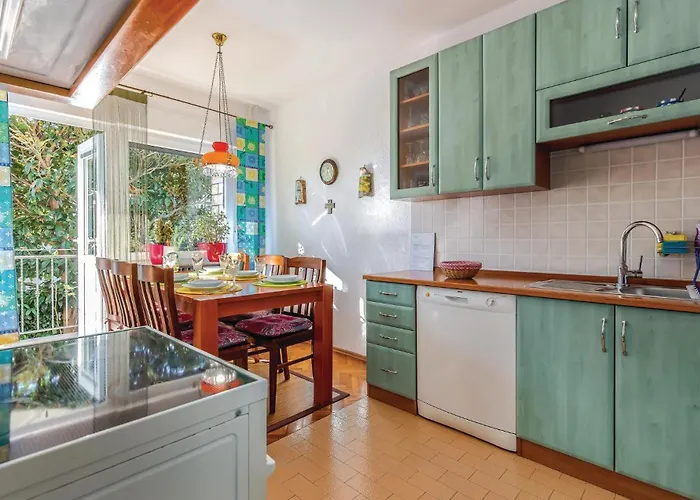 3 Bedroom Cozy In Apartamento