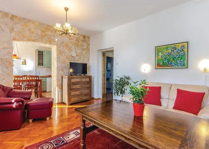 3 Bedroom Cozy In Apartamento *
