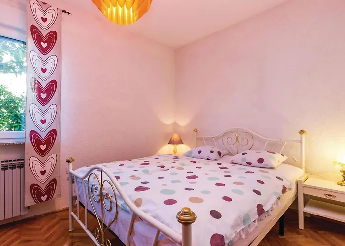 3 Bedroom Cozy In