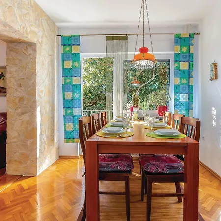 3 Bedroom Cozy In