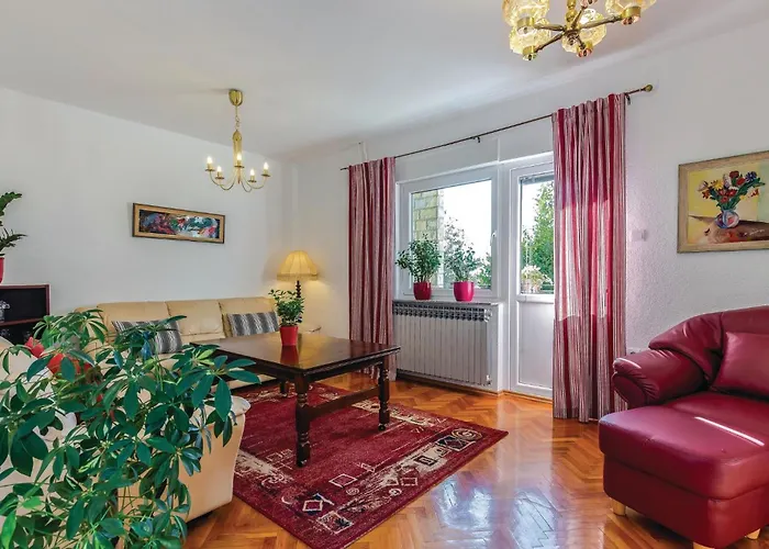 3 Bedroom Cozy In * Kostrena